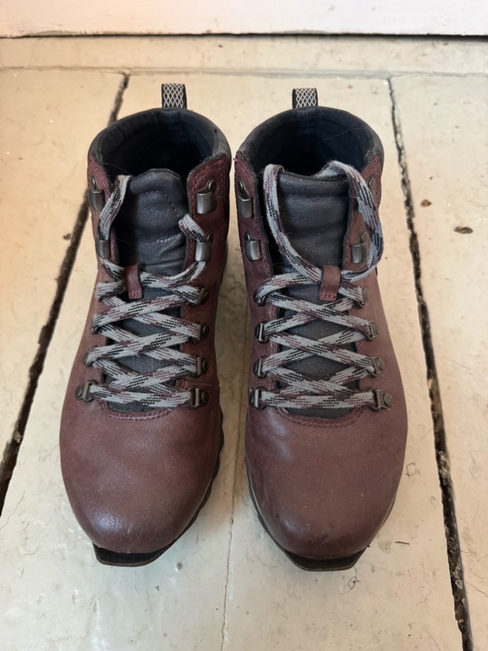 Merrell Burgundy Lace-Up Women's Hiking Boots